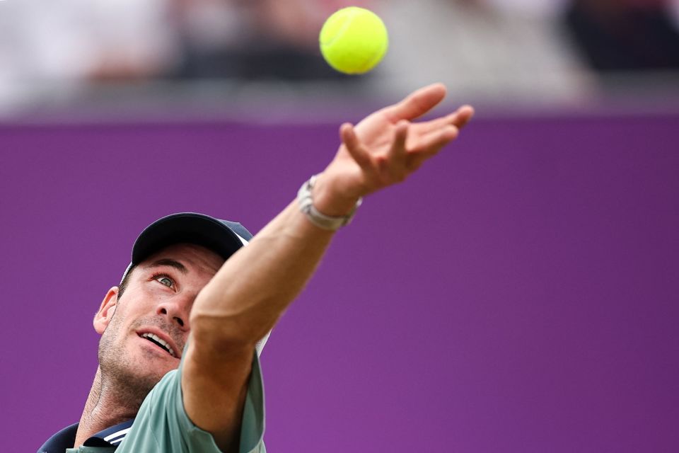 在足球迷眼 在足球迷眼