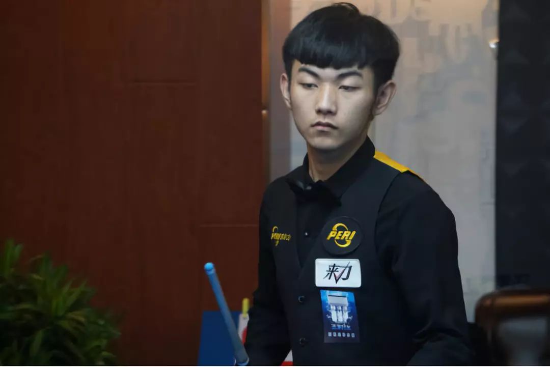 曲线也更可 曲线也更可